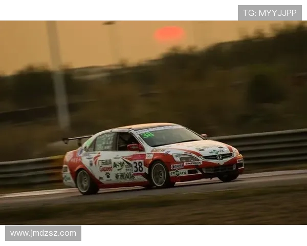 深圳篮球队的耐力之路:从训练到比赛的全景解析与思考 深圳篮球队的耐力之路:从训练到比赛的全景解析与思考