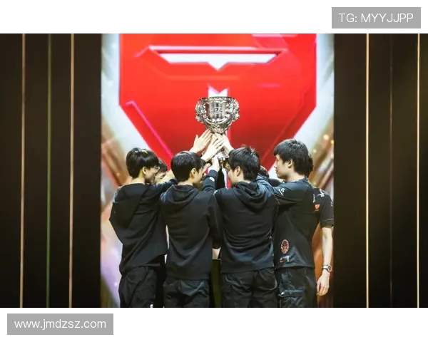 王者荣耀团队协作解析：IG战队的成功秘诀与策略探讨